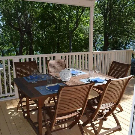 Monte Κάμπινγκ *