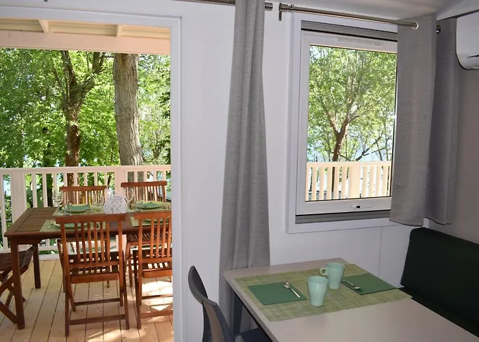 Monte Κάμπινγκ Gabicce Mare